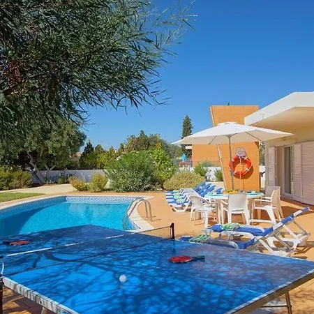 Sleeps 6 Pool Air Con Wifi ヴィラ