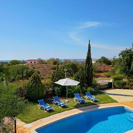 Sleeps 6 Pool Air Con Wifi *